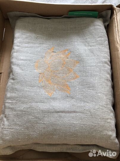 Массажная подушка Prana pillow