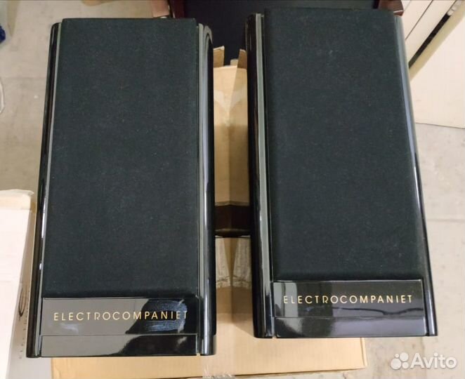 High End акустика Electrocompaniet PSB-1
