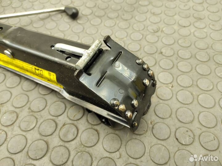 Домкрат Volkswagen Passat Cc B6 cdaa 1.8 TSI 2013