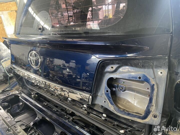 Дверь багажника верх Toyota L.C 200 2015+