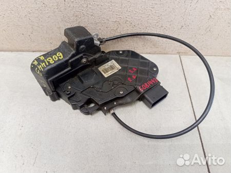 Замок двери задней левой