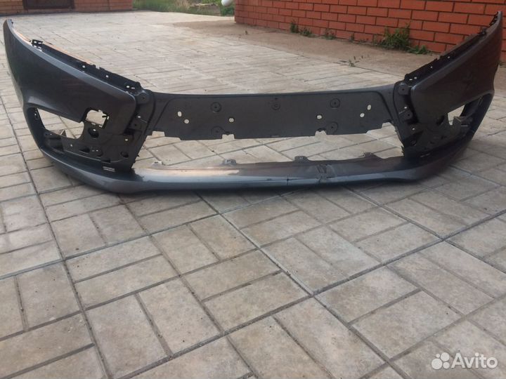 Передний бампер LADA vesta