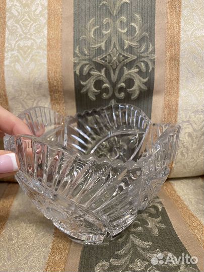 Хрустальная ваза, салатник, графин, сахарница