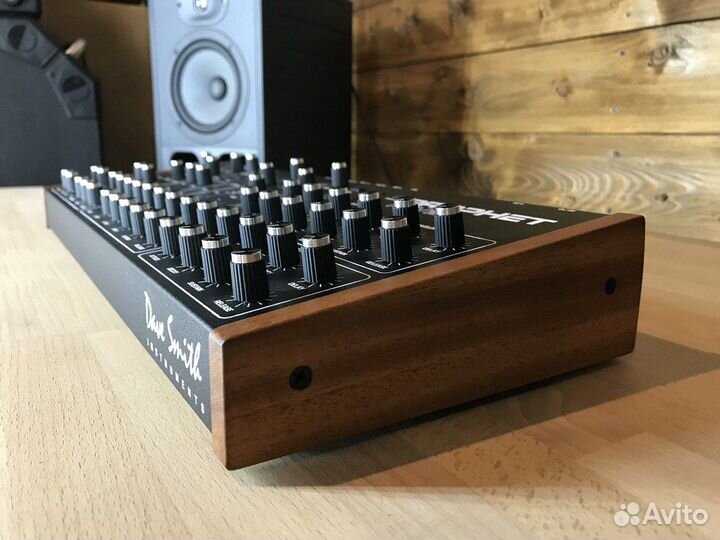 Sequential Prophet Rev2 16-voice Module