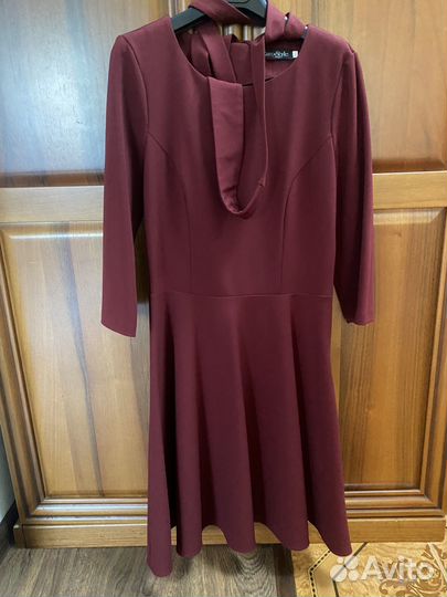 Платье женское 42 44