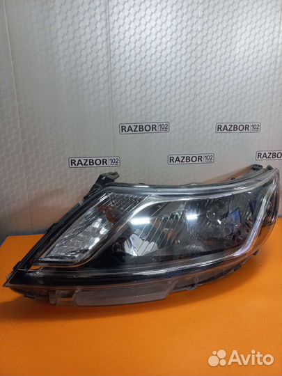 Фара левая Kia Rio 3