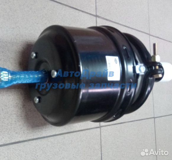 Энергоаккумулятор Ивеко Траккер клиновой тормоз