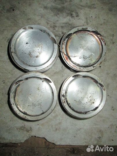 Поршень 1.6л 76.460 036ET