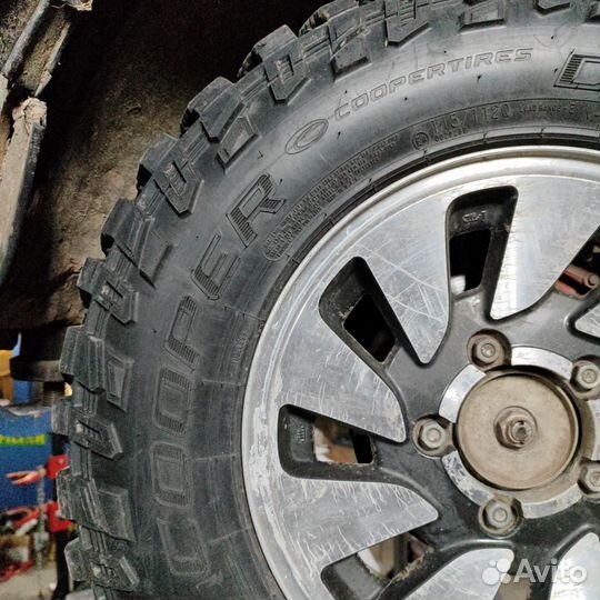 Cooper Discoverer M+S 215/85 R16 115Q