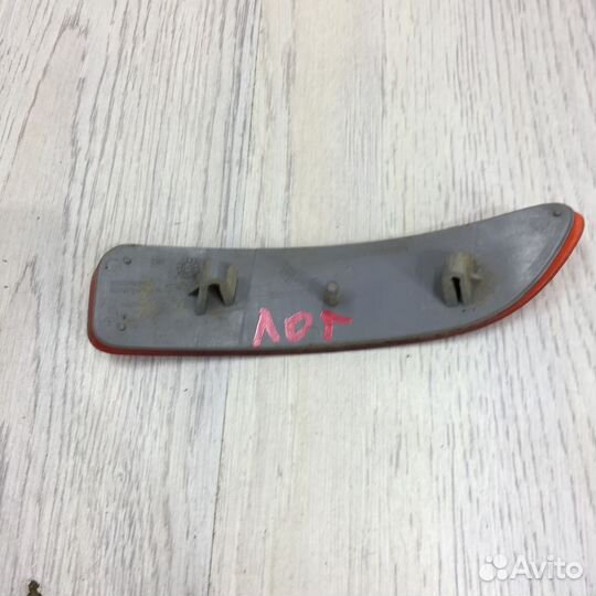 Катафот Отражатель заднего бампера Renault logan П