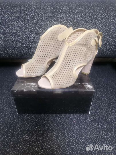 Босоножки женские 39 размер