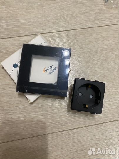 Рамка для розеток и выключателей стекло 4 шт