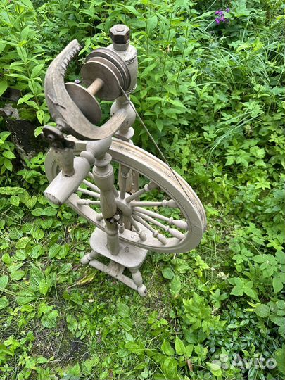 Прялка деревянная старинная