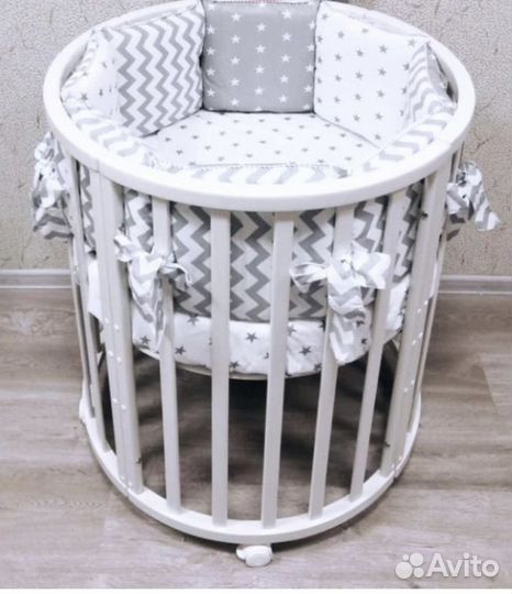 Детская кроватка (овальная)
