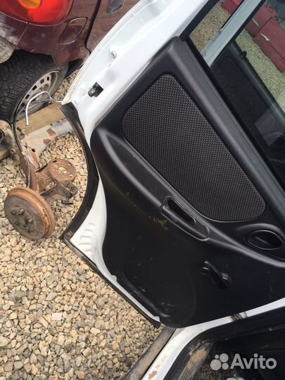 Niva chevrolet задняя левая дверь рестайлинг