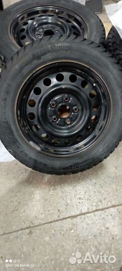 Goodyear UltraGrip Extreme 205/60 R16 и 205/60 R16