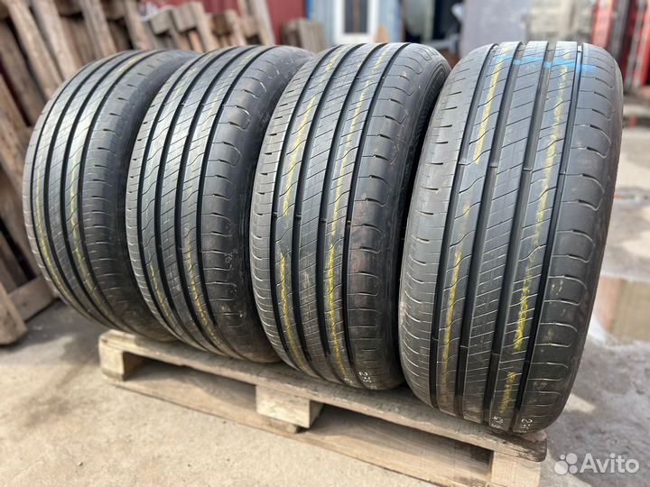 Goodyear EfficientGrip 2 SUV 275/50 R21