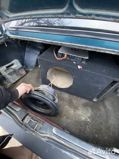 Сабвуфер AMP