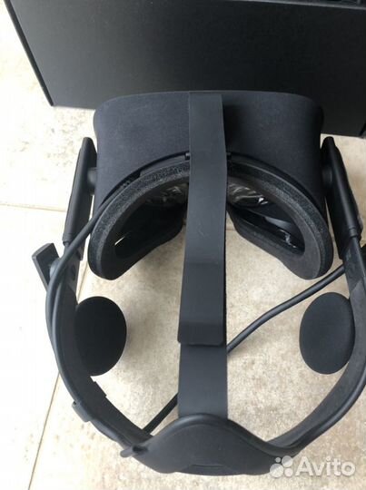 Шлем виртуальной реальности Oculus Rift CV1+Touch