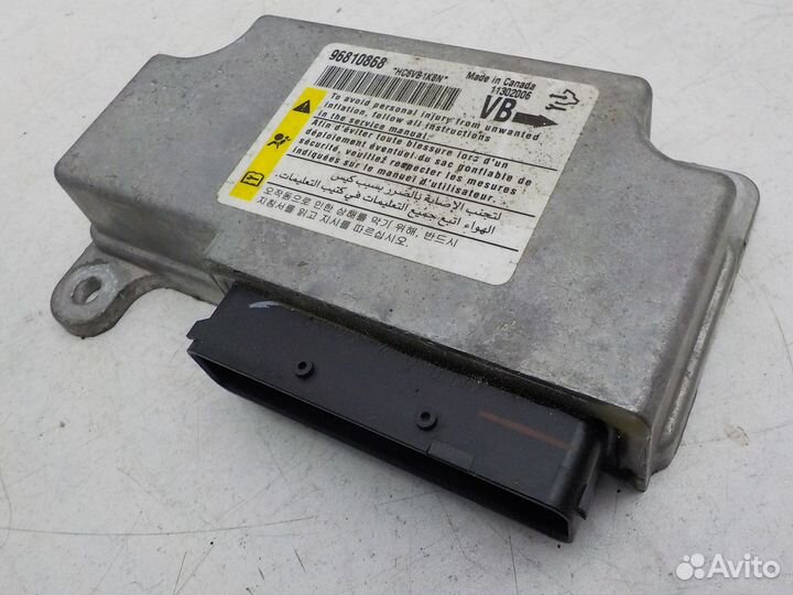 Блок управления подушками безопасности на Opel Ant