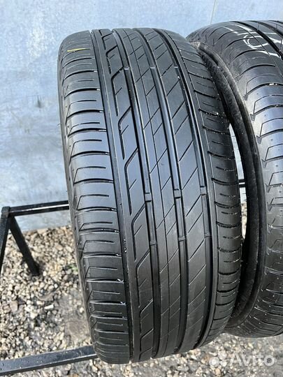 Bridgestone Turanza T001 225/55 R17