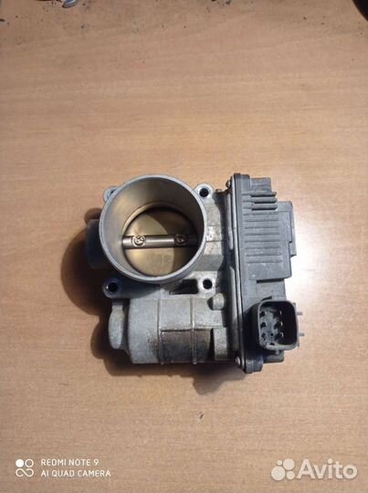 Блок дроссельной заслонки Nissan Primera 2004
