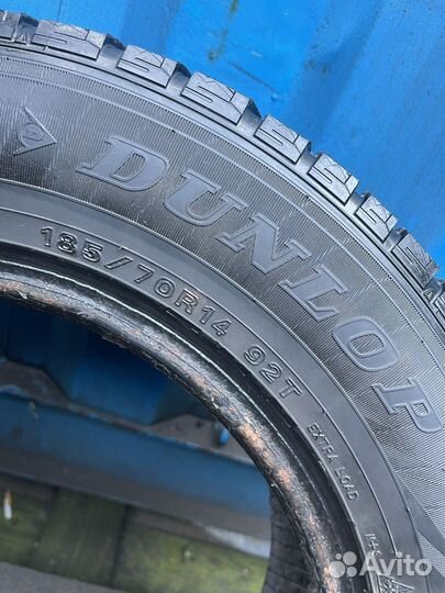 Dunlop SP Winter Ice 02 185/70 R14 92T