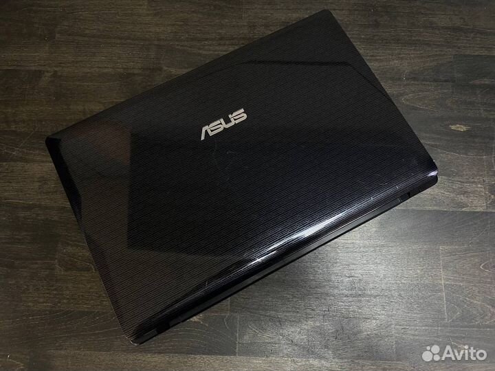 Ноутбук Asus Core i5/8gb/HD Graphics