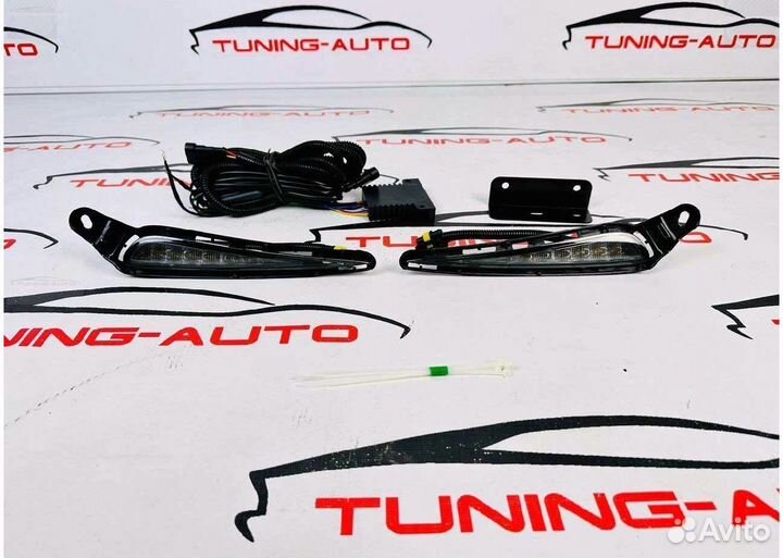 Ходовые огни LED Toyota Vitz (XP130) 2014-2017
