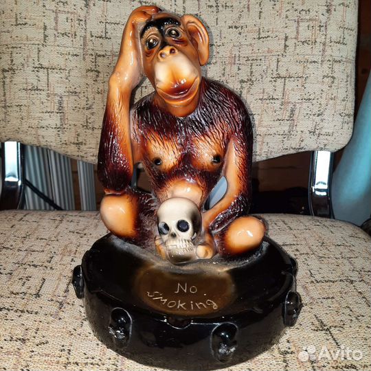 Статуэтка пепельница