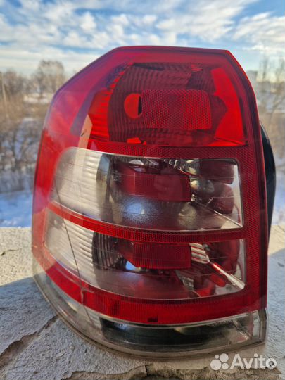 Фонарь задний левый