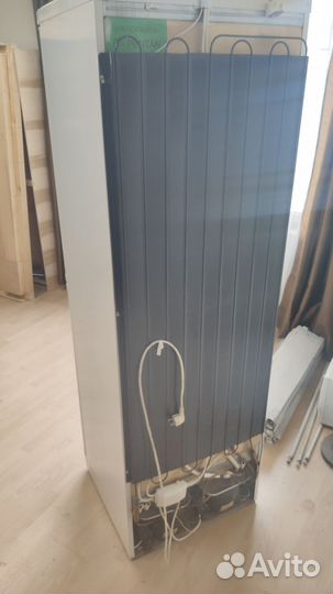 Холодильник stinol 102er 320л рабочий