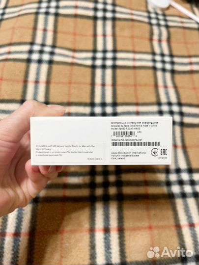Коробка от AirPods 1 оригинальная