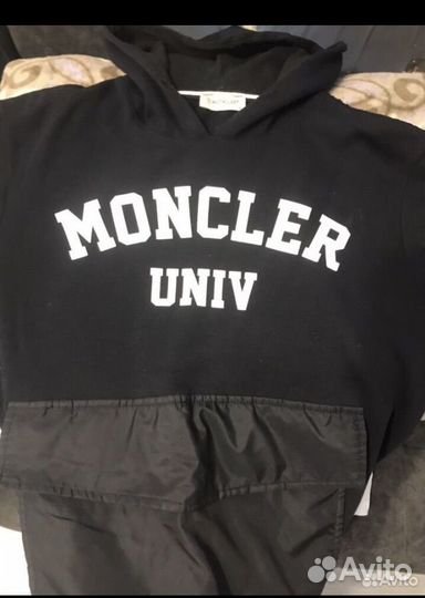 Худи Moncler