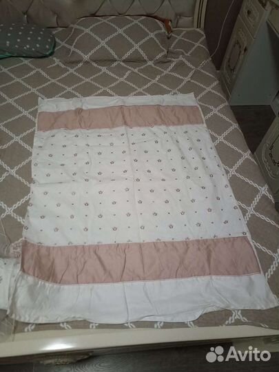 Балдахин в кроватку с держателем и наматрасник