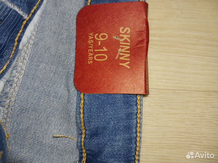 Джинсы для девочки