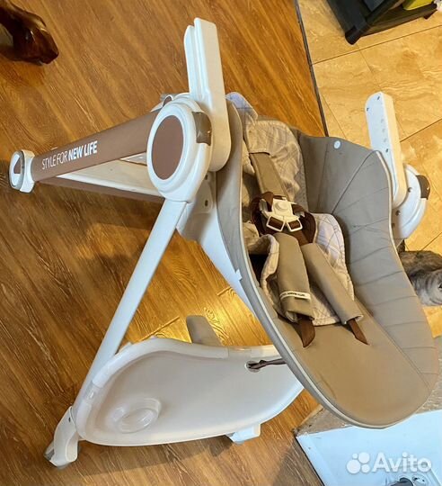 Детский стульчик со столиком