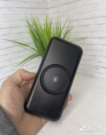 Power bank 20000 с беспроводной зарядкой