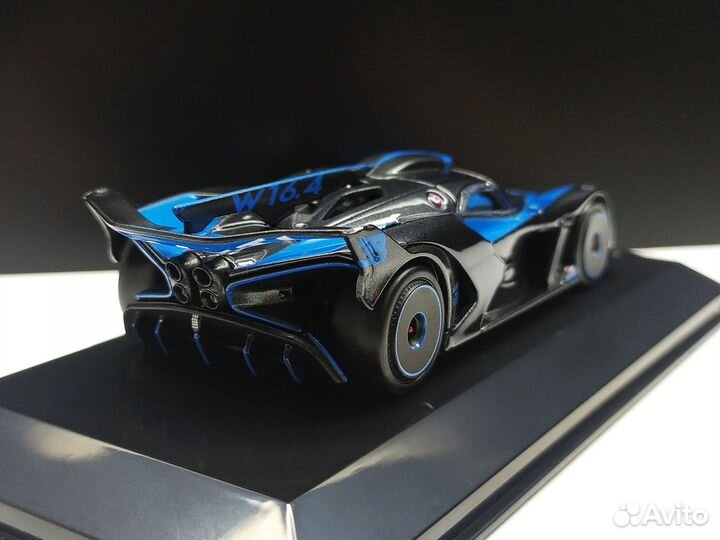 1:43 Bugatti Bolide