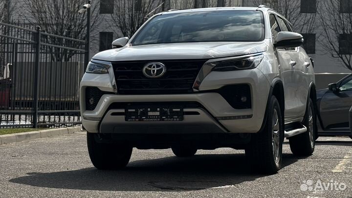 Toyota Fortuner 2.8 AT, 2022, 5 км
