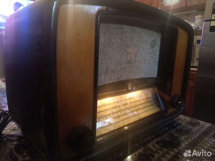 Радиоприемник WEF балтика-254. 1954г