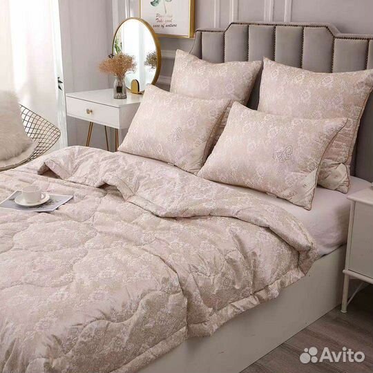 Одеяла и подушки шелкопряд