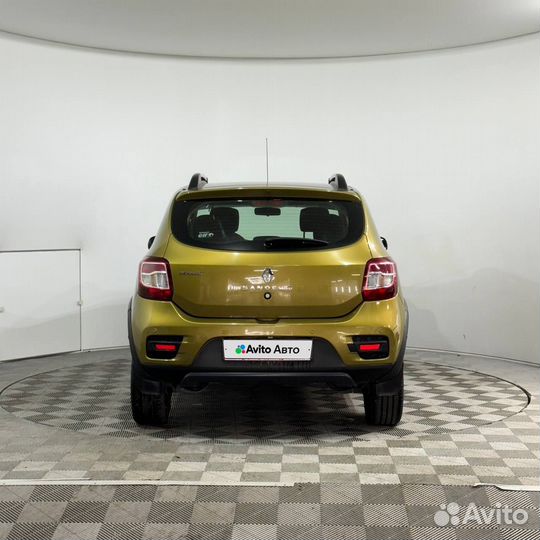 Renault Sandero Stepway 1.6 AMT, 2015, 250 000 км