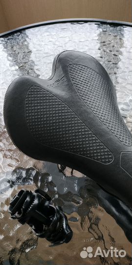 Седло для велосипеда кожаное BGM
