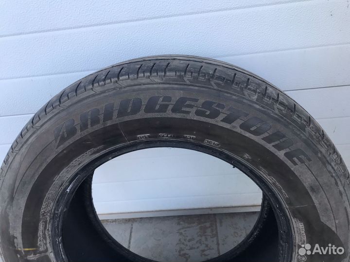 Bridgestone Dueler H/P Sport 235/65 R17 V