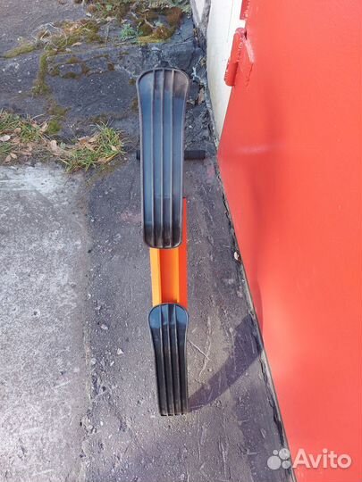 Детский снежный самокат