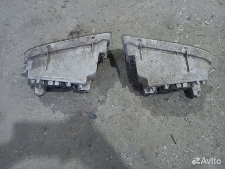 Птф передний правый Toyota Land Cruiser 1998-2007