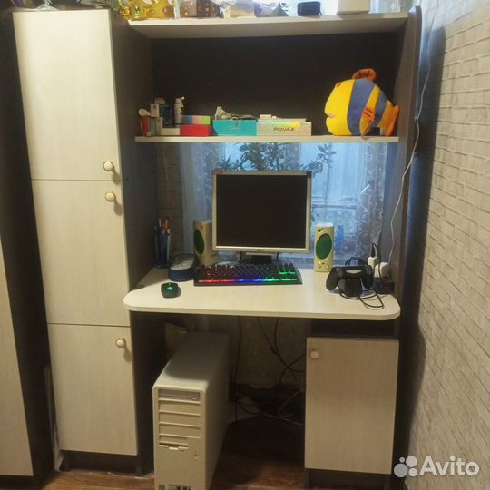 Компьютерный стол бу