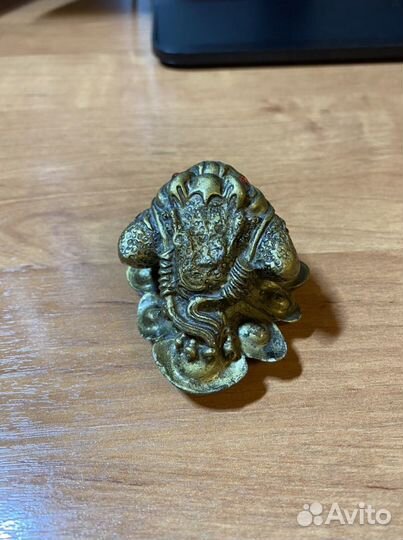 Статуэтка лягушка