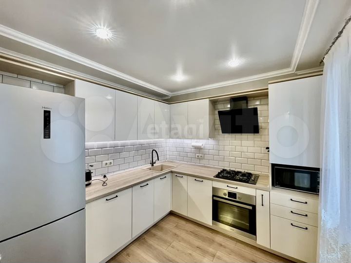 3-к. квартира, 80 м², 5/9 эт.